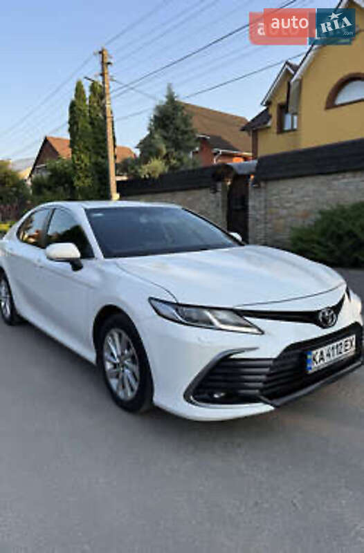 2021 toyota camry