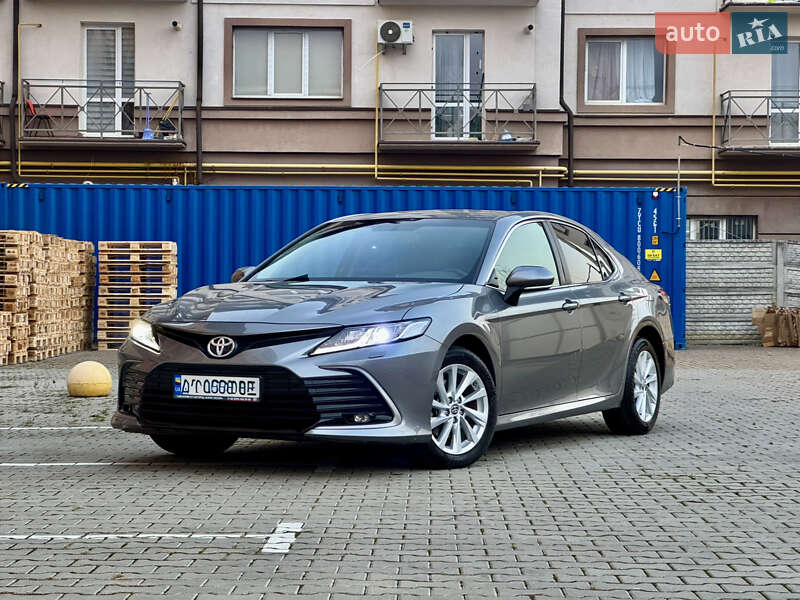 2021 toyota camry