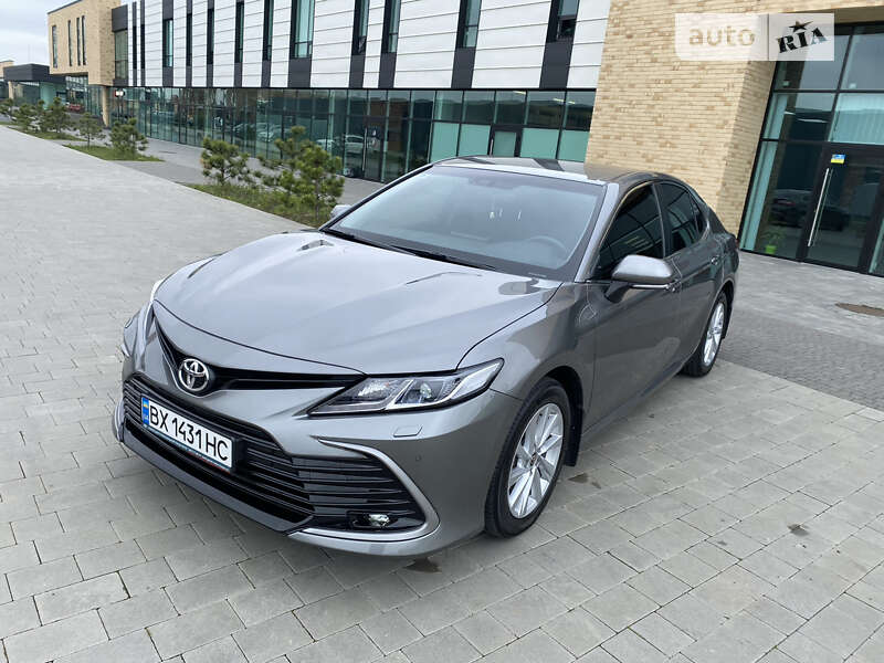 2021 toyota camry