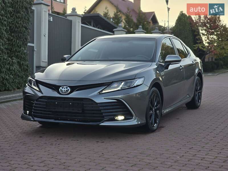 2022 toyota camry