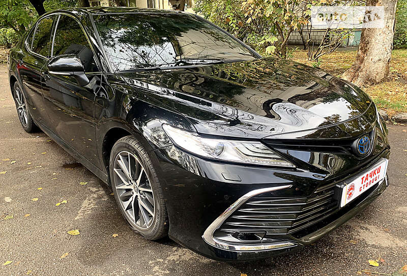 2021 toyota camry