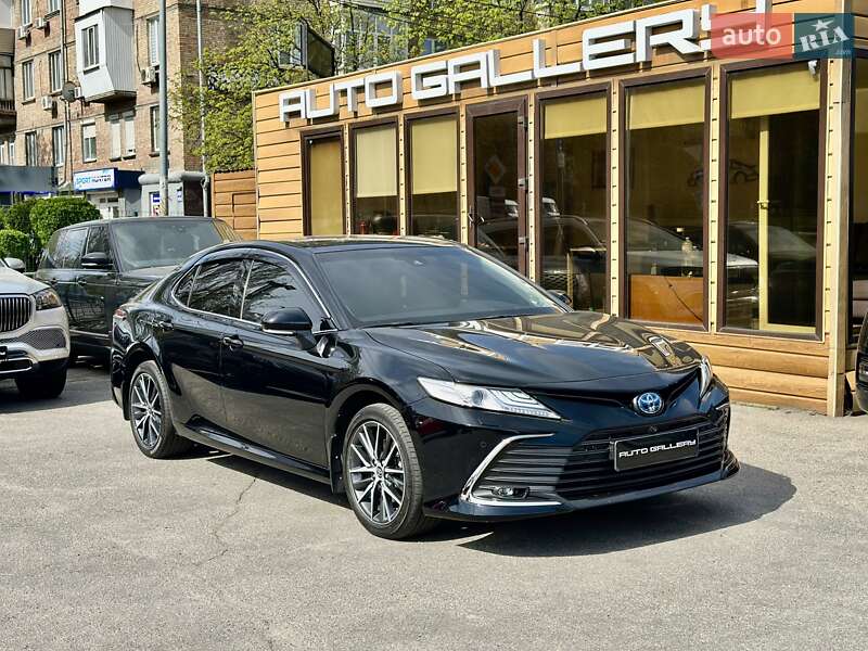 2021 toyota camry