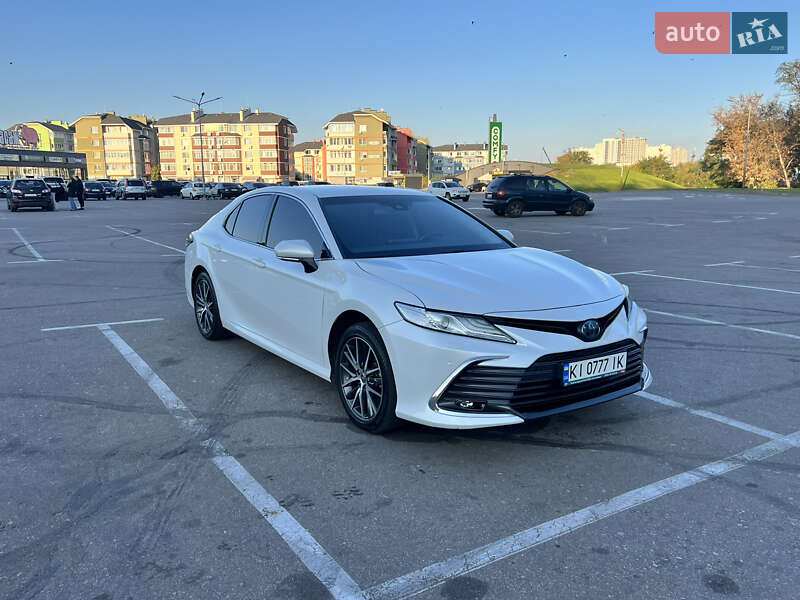 2021 toyota camry