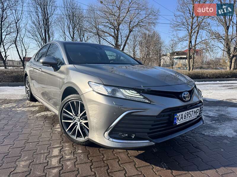 2022 toyota camry