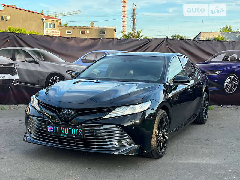 2020 toyota camry