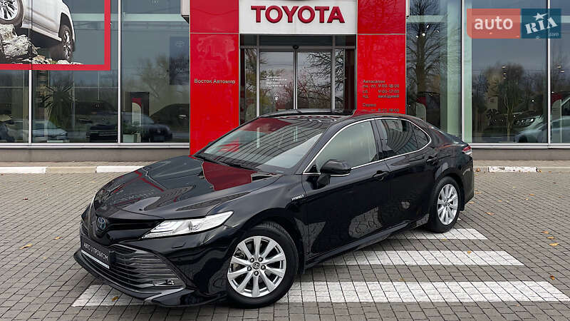 2020 toyota camry