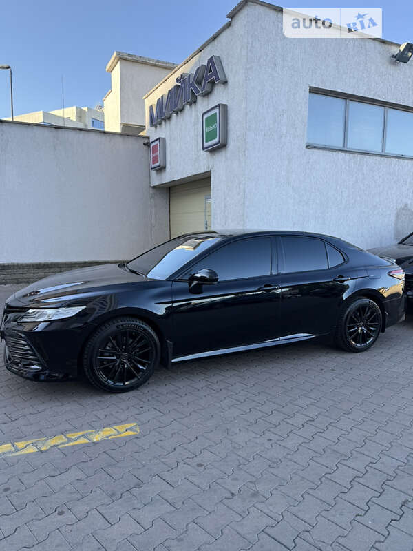 2021 toyota camry