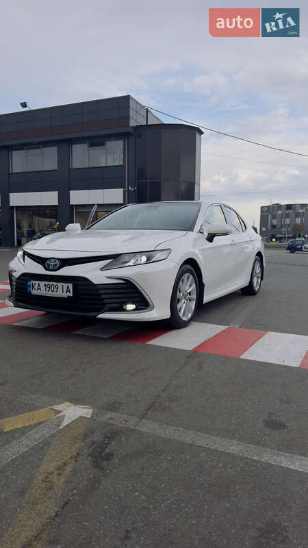 2021 toyota camry