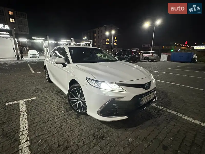 2022 toyota camry