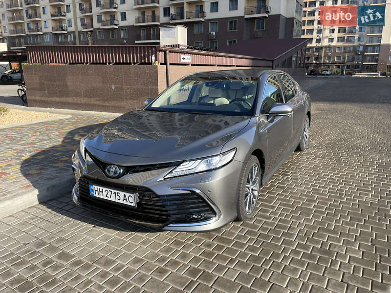 2022 toyota camry