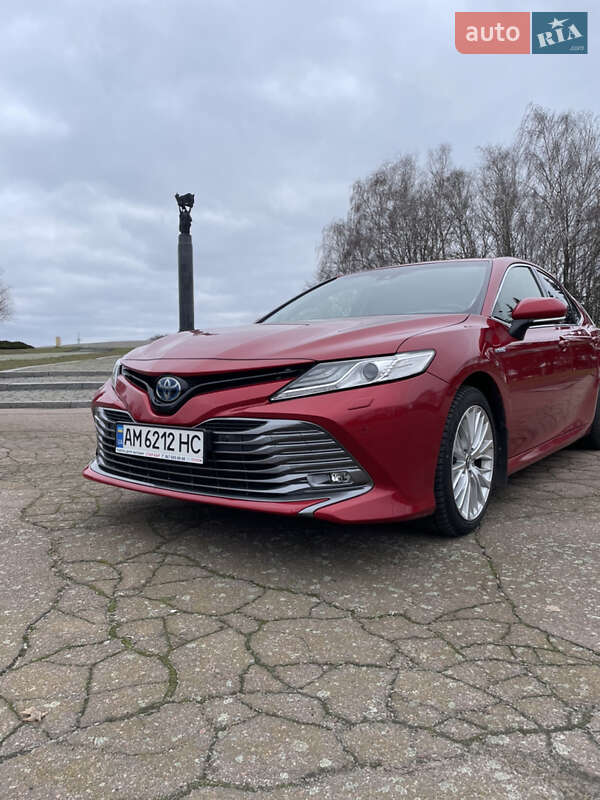 2019 toyota camry