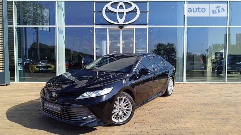 2020 toyota camry