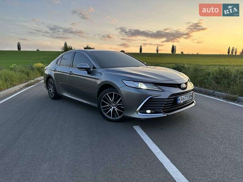 2021 toyota camry