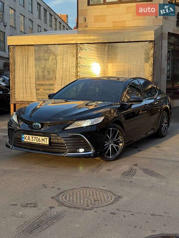 2021 toyota camry