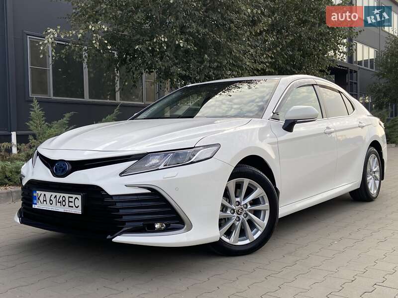 2021 toyota camry