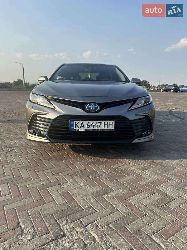 2021 toyota camry