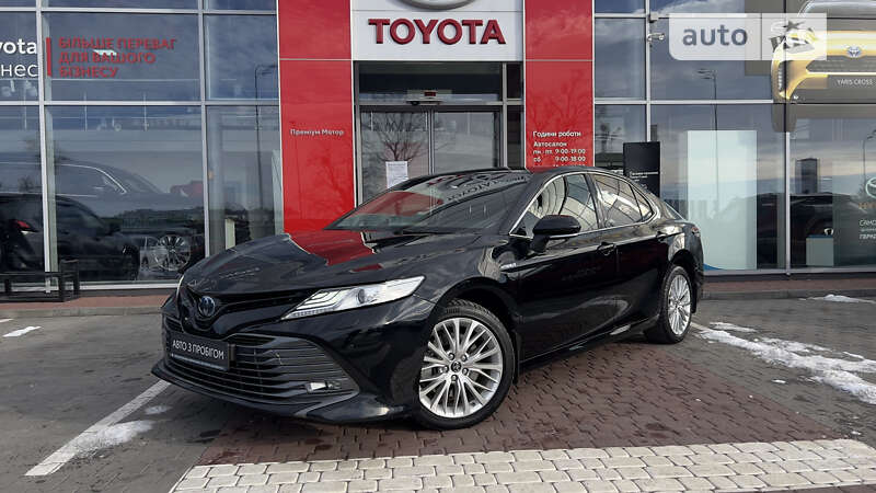 2019 toyota camry