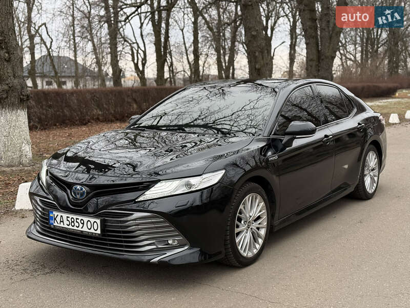 2020 toyota camry