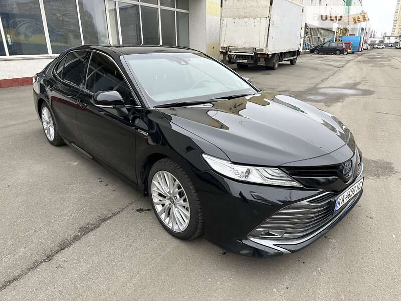 2020 toyota camry