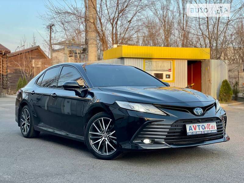 2021 toyota camry