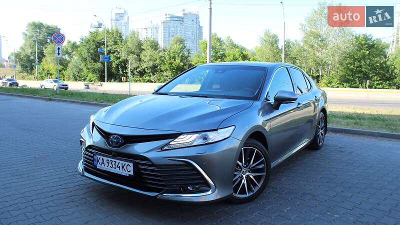 2021 toyota camry