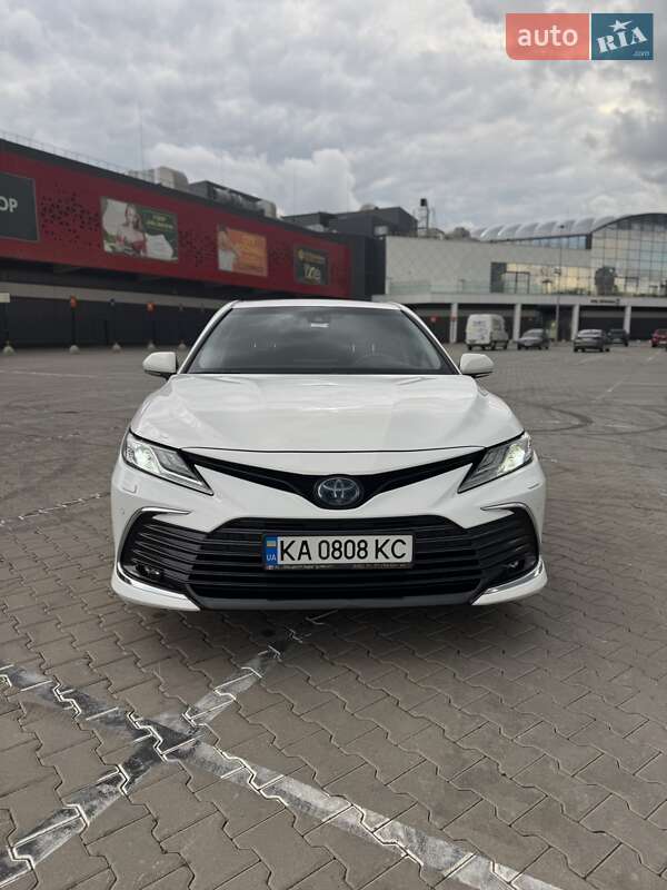 2021 toyota camry