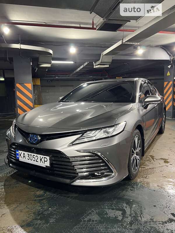 2021 toyota camry