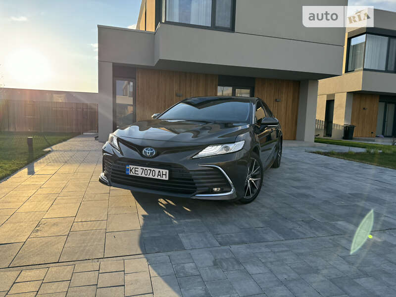 2021 toyota camry