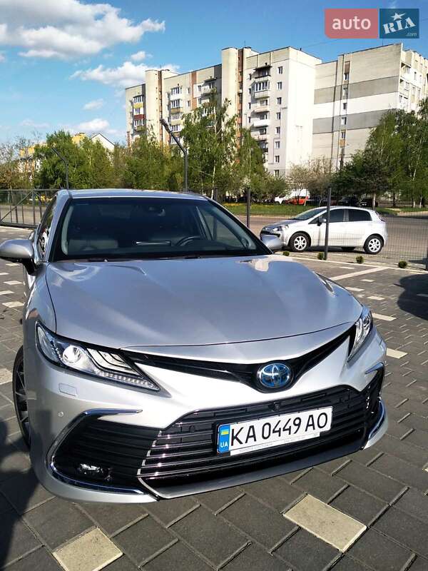 2021 toyota camry