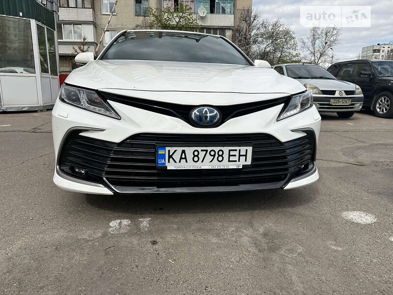 2021 toyota camry