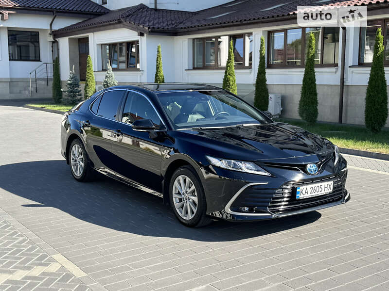 2021 toyota camry