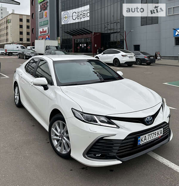 2022 toyota camry