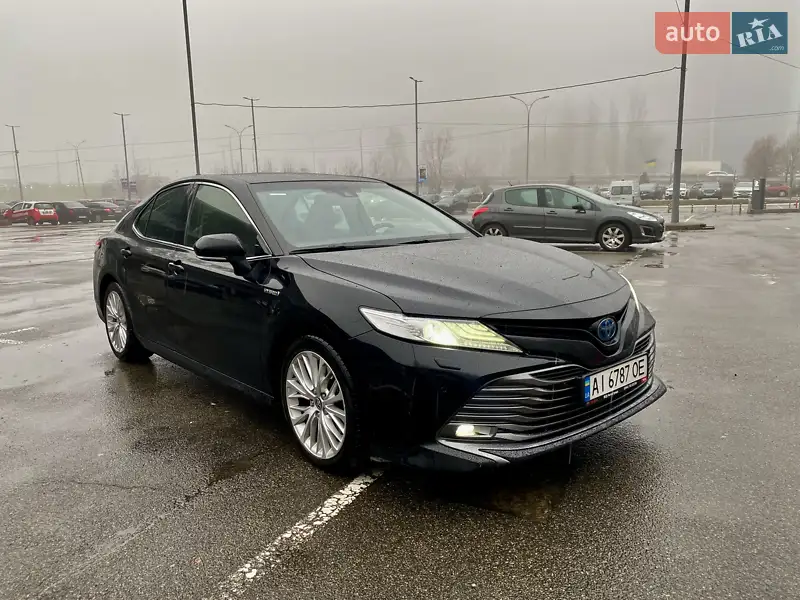 2020 toyota camry