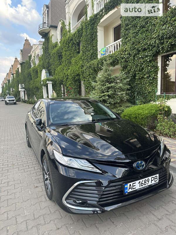 2021 toyota camry