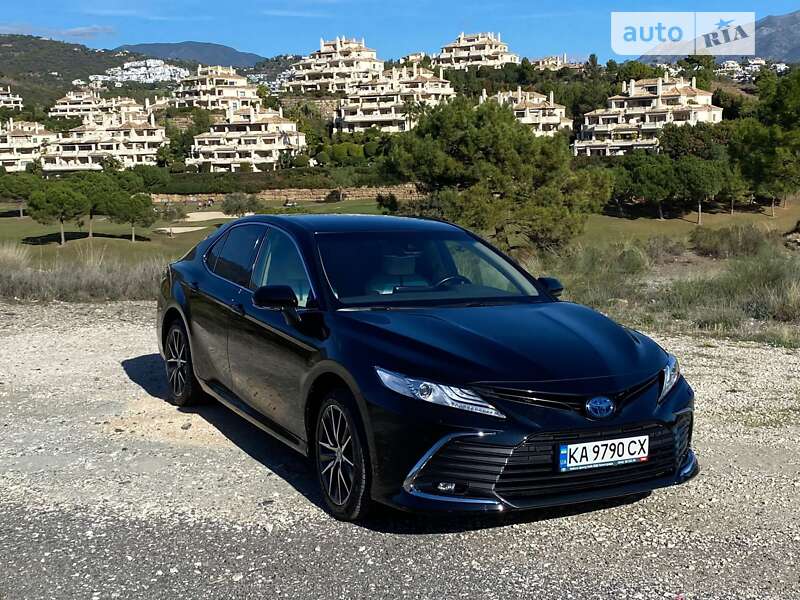 2021 toyota camry
