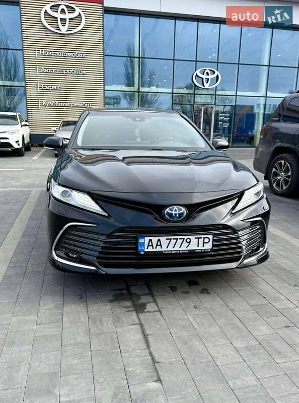 2021 toyota camry