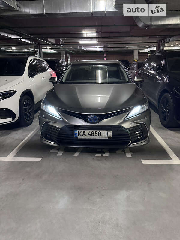 2022 toyota camry