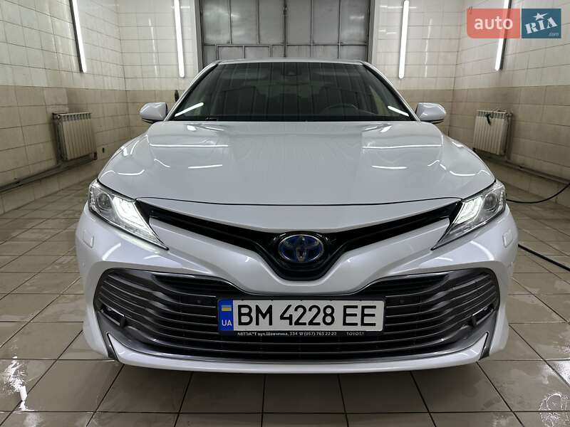 2020 toyota camry