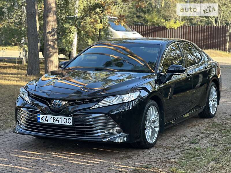2020 toyota camry