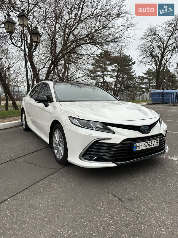 2021 toyota camry