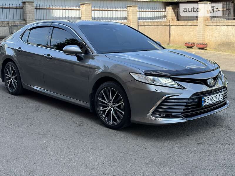 2022 toyota camry