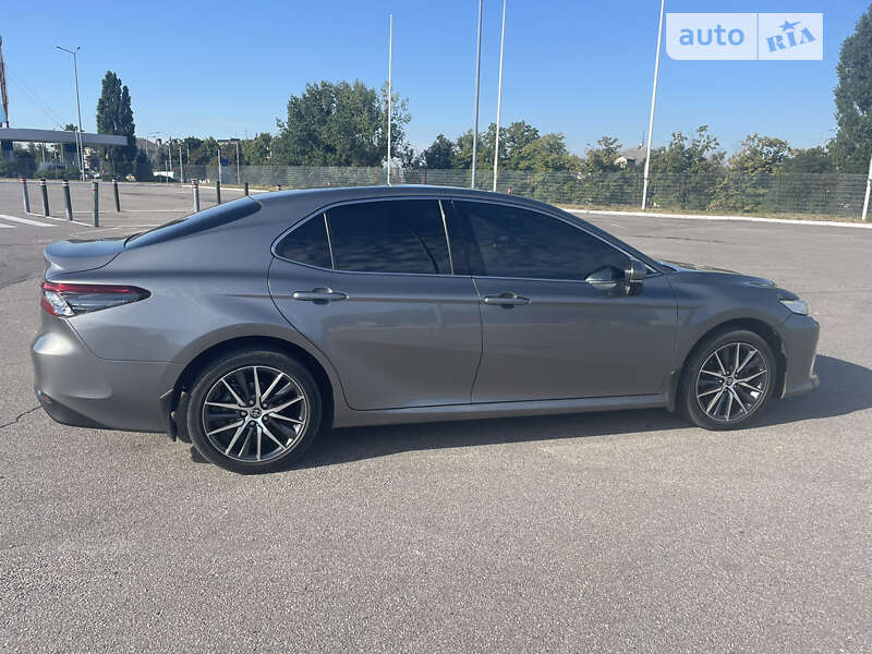 2022 toyota camry