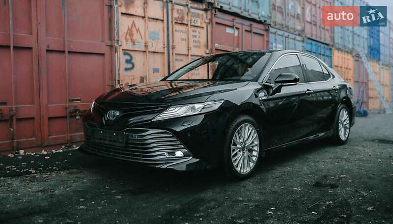 2020 toyota camry