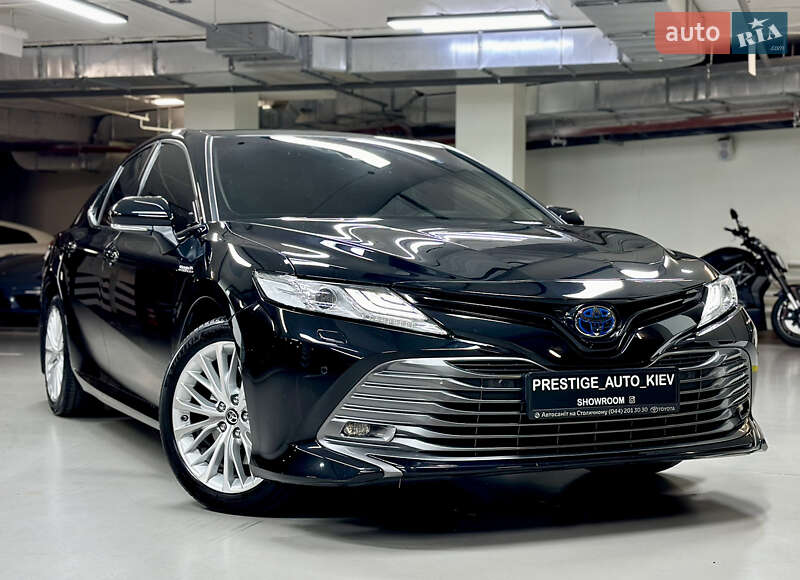 2020 toyota camry