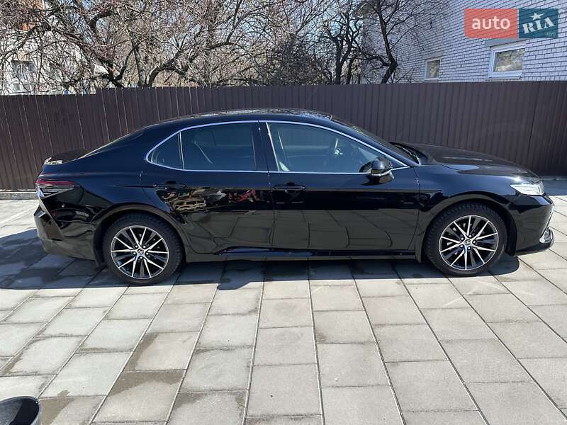 2021 toyota camry