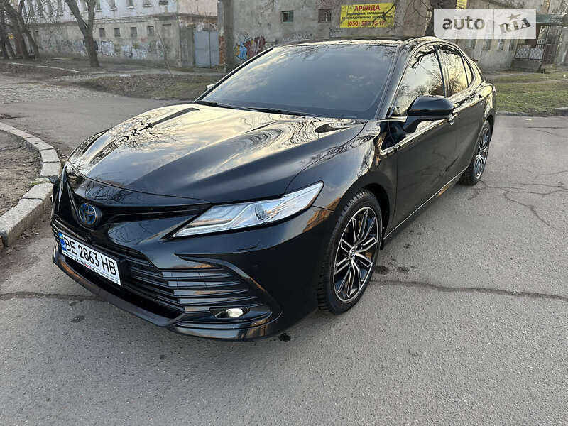 2021 toyota camry