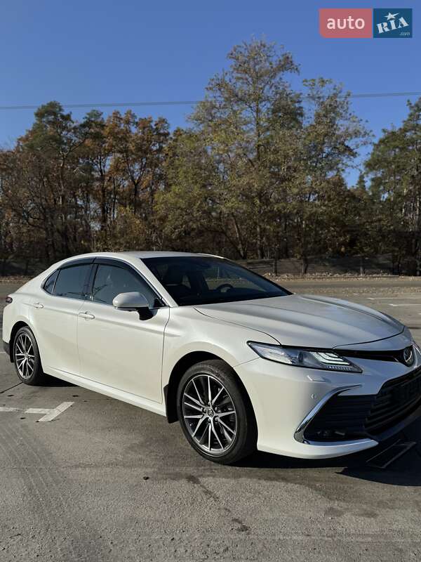 2021 toyota camry