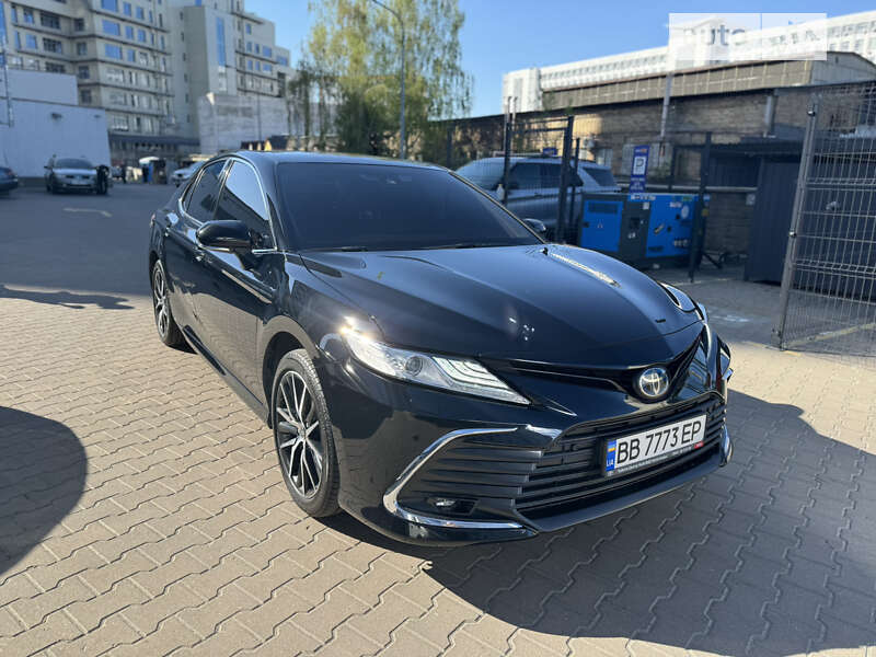 2021 toyota camry