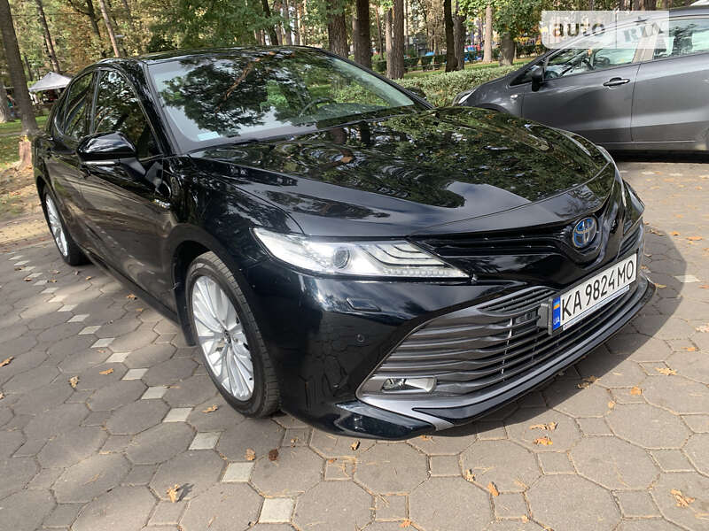 2020 toyota camry