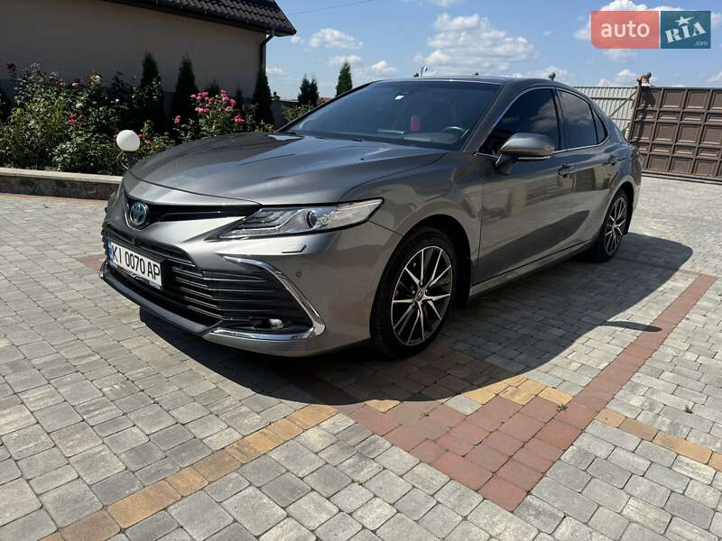 2021 toyota camry